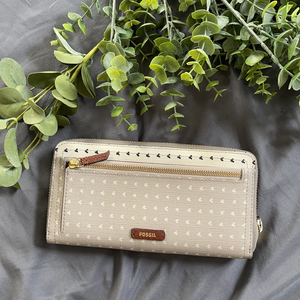 Fossil leather wallet